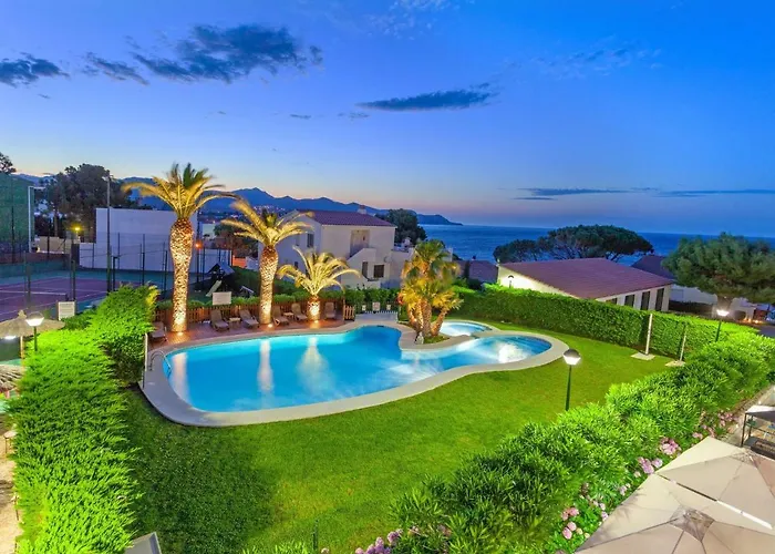 Palmiers I-1 By Interhome * Llança